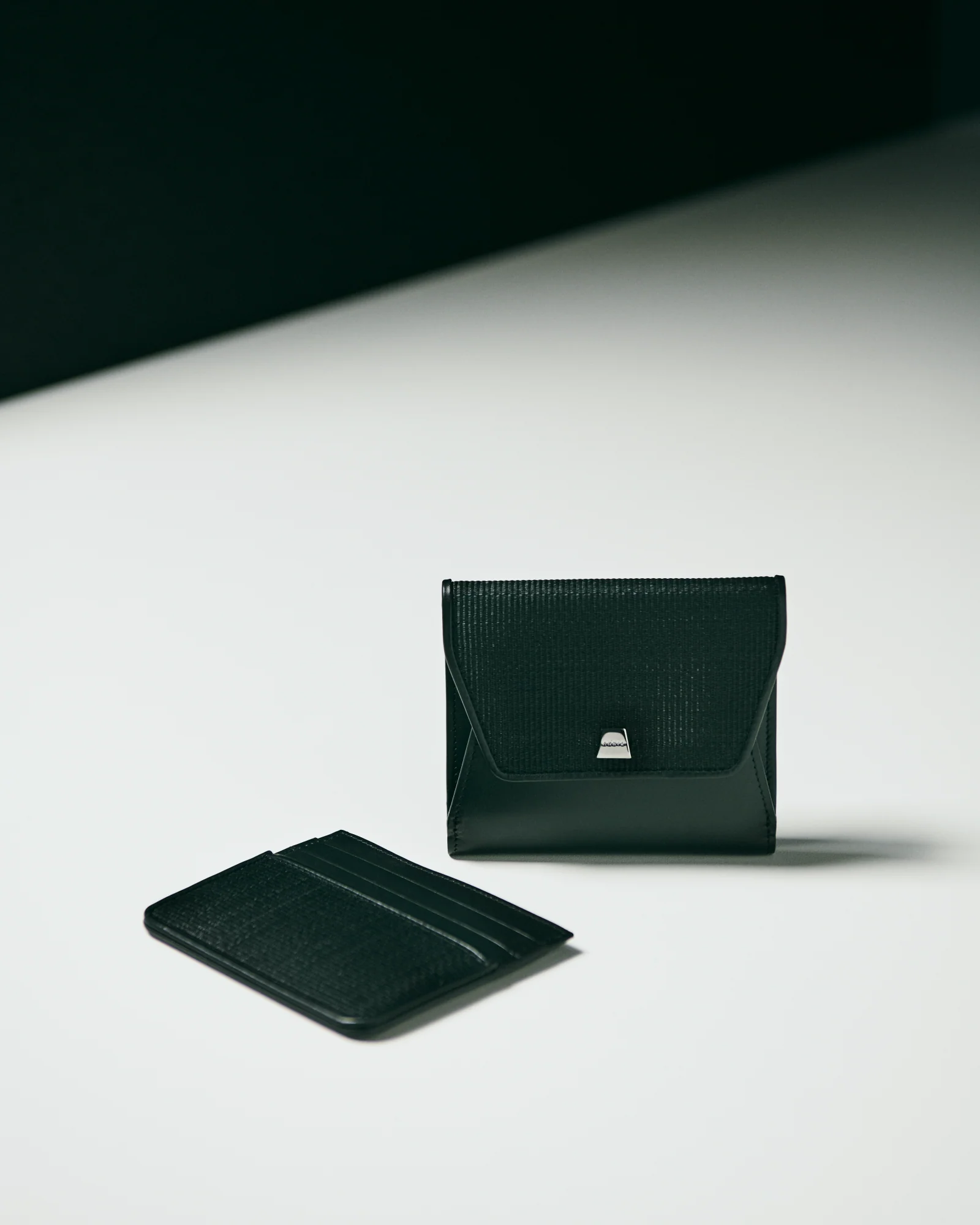 Card Holder in Horsehair and Leather - Image 2
