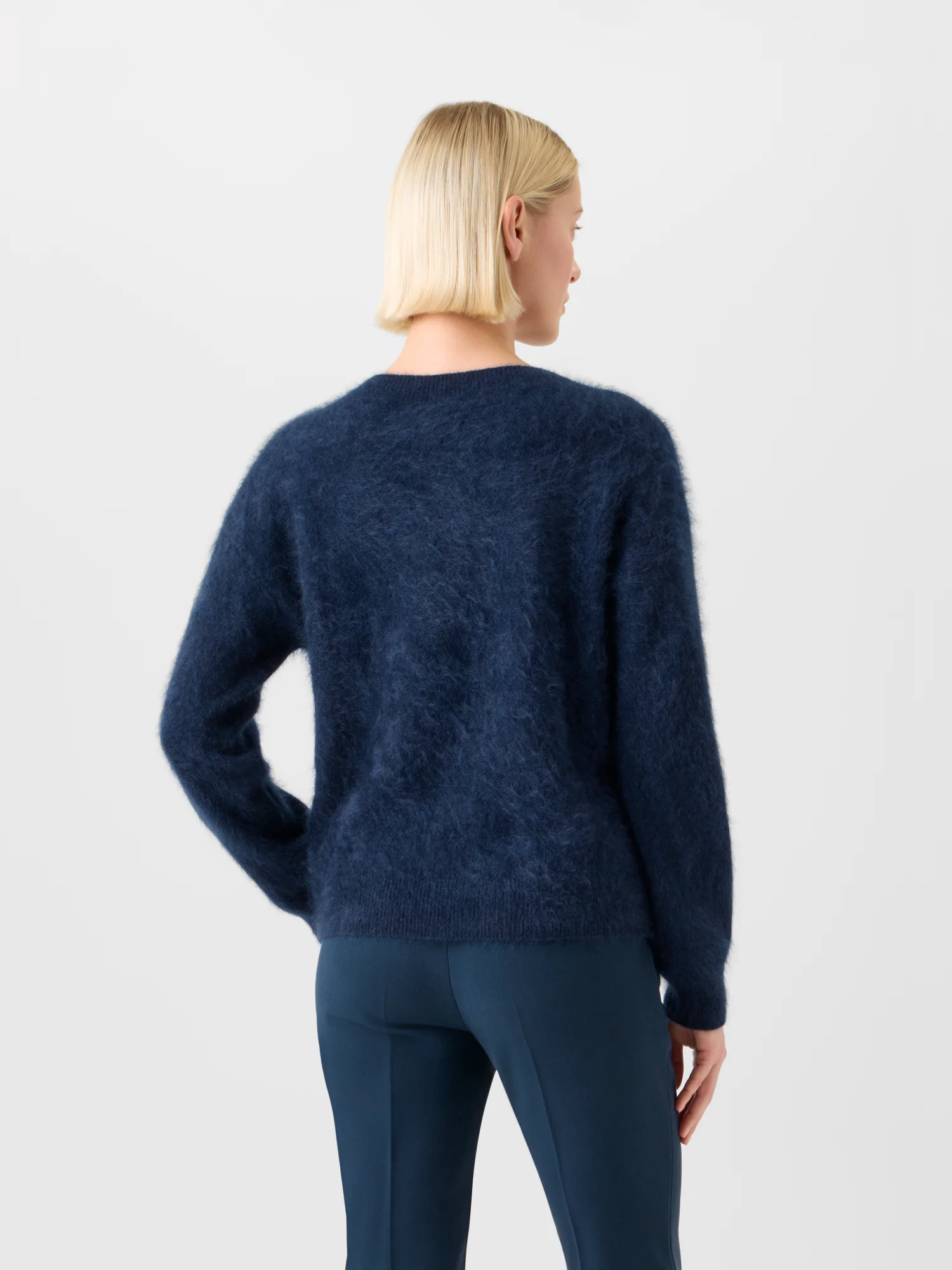 Cloud Cashmere Knit Sweater - Image 6