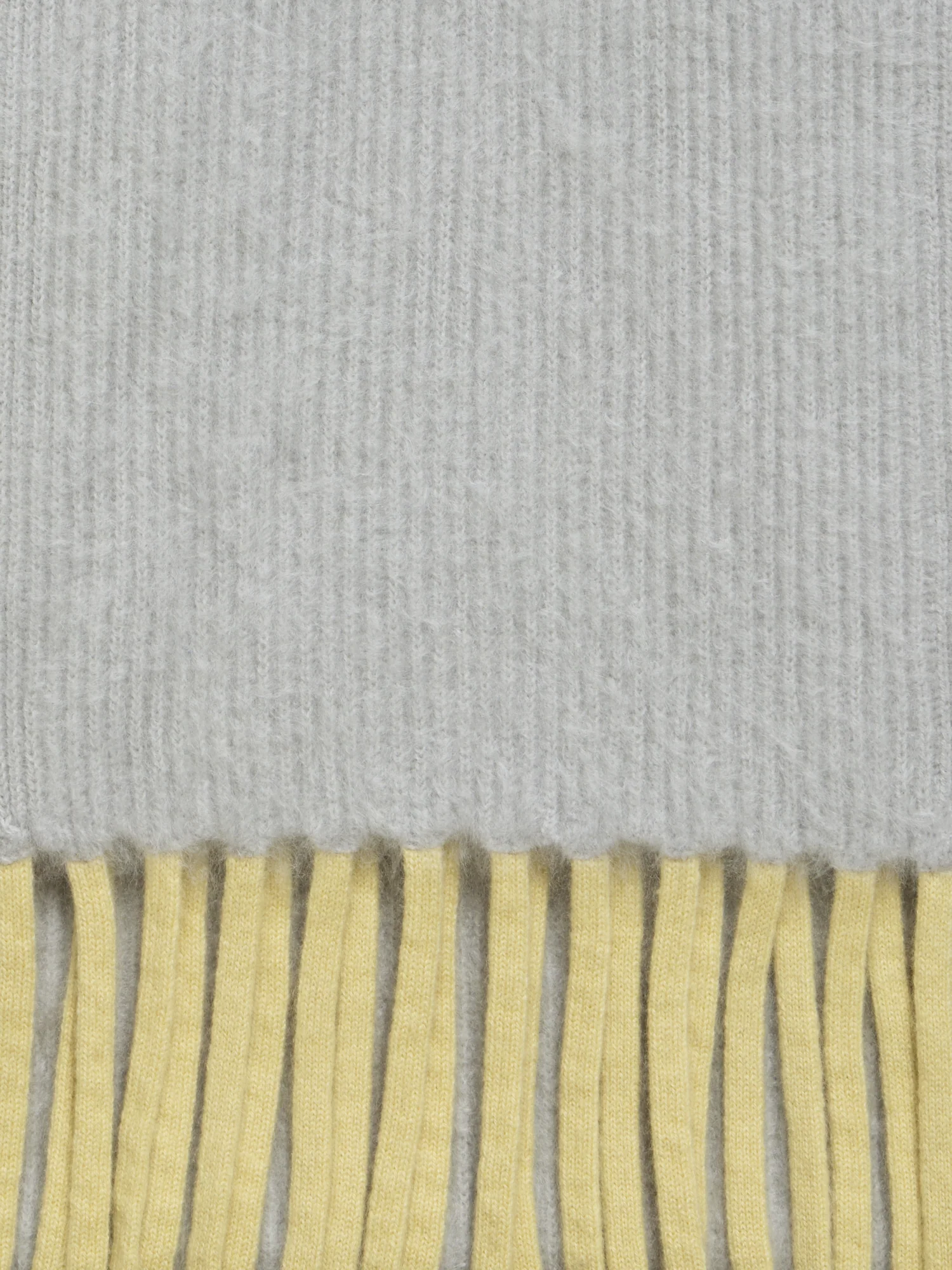Bi-Color Cloud Cashmere Scarf with Fringes - Image 4