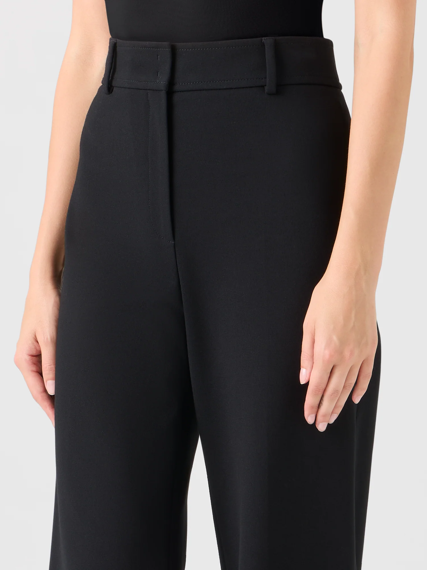 Dropping Dot Cut-Out Jersey Pants - Image 4