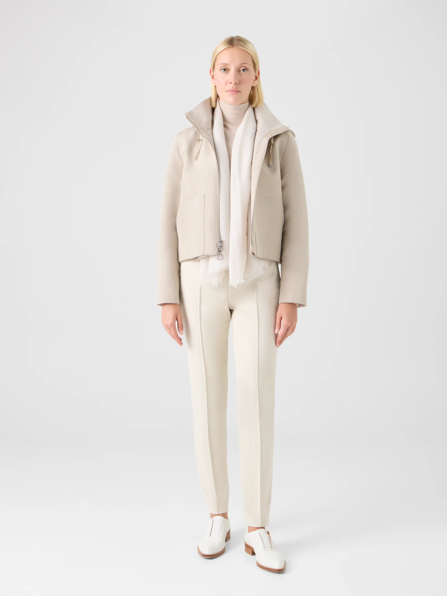 Reversible Jacket in Cashmere Jersey to Silk - Image 2
