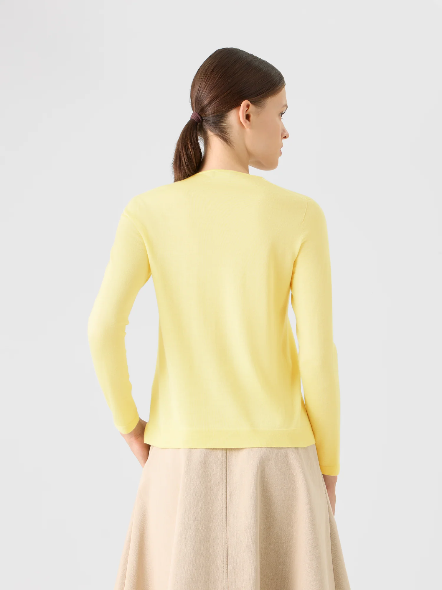 Seamless Crew Neck Sweater in Cashmere Silk - Image 5
