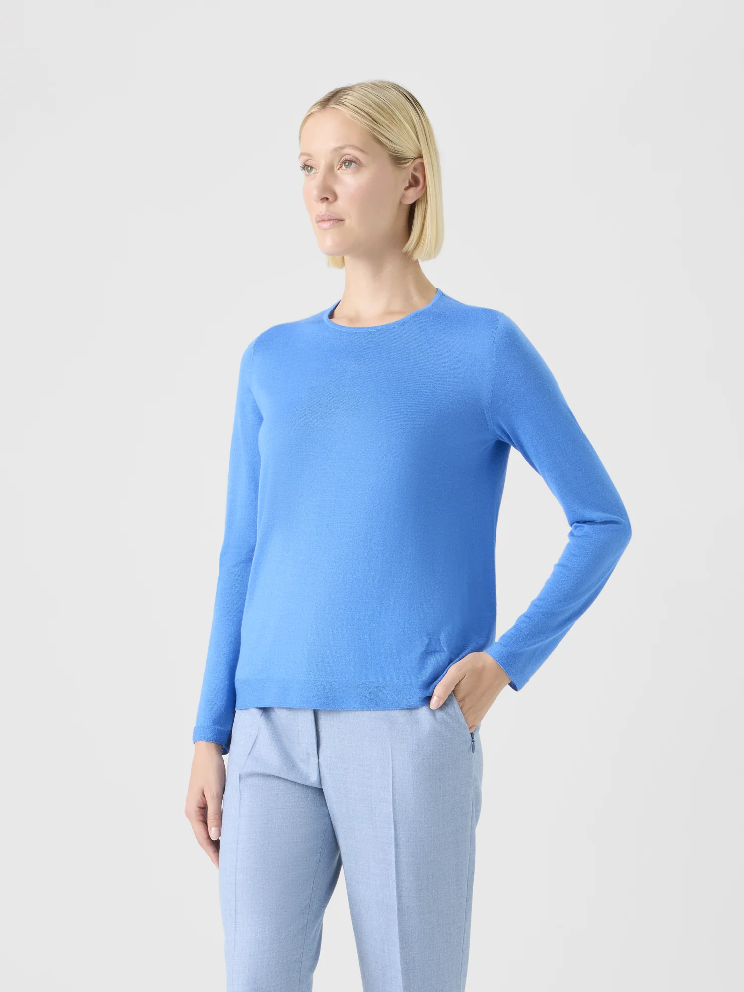 Seamless Crew Neck Sweater in Cashmere Silk - Image 4