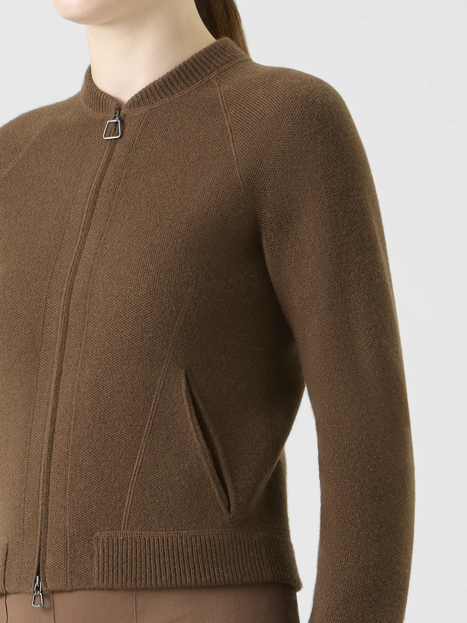Short Cashmere Piqué Cardigan - Image 3