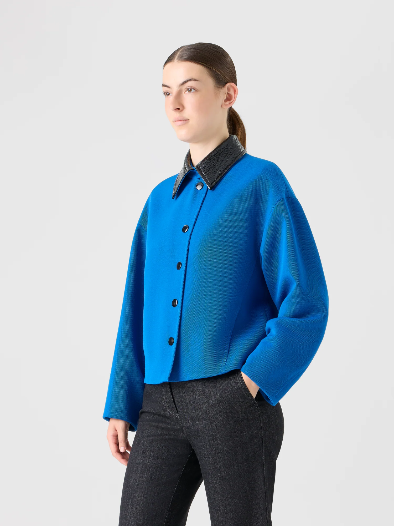 Short Jacket in Heavy Wool Tricotine - Image 3