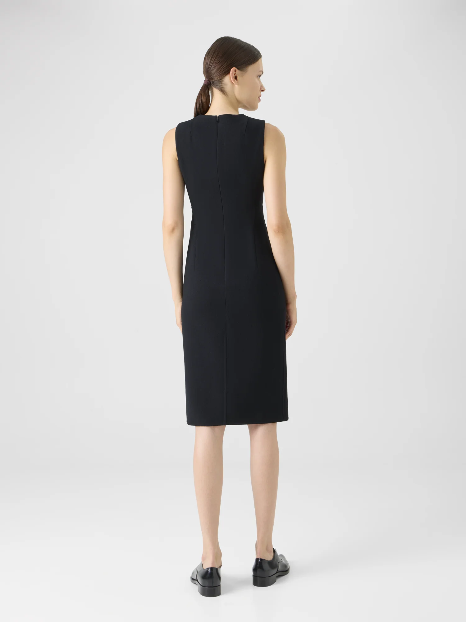 Sleeveless Wool Crêpe Double-Face Sheath Dress - Image 4