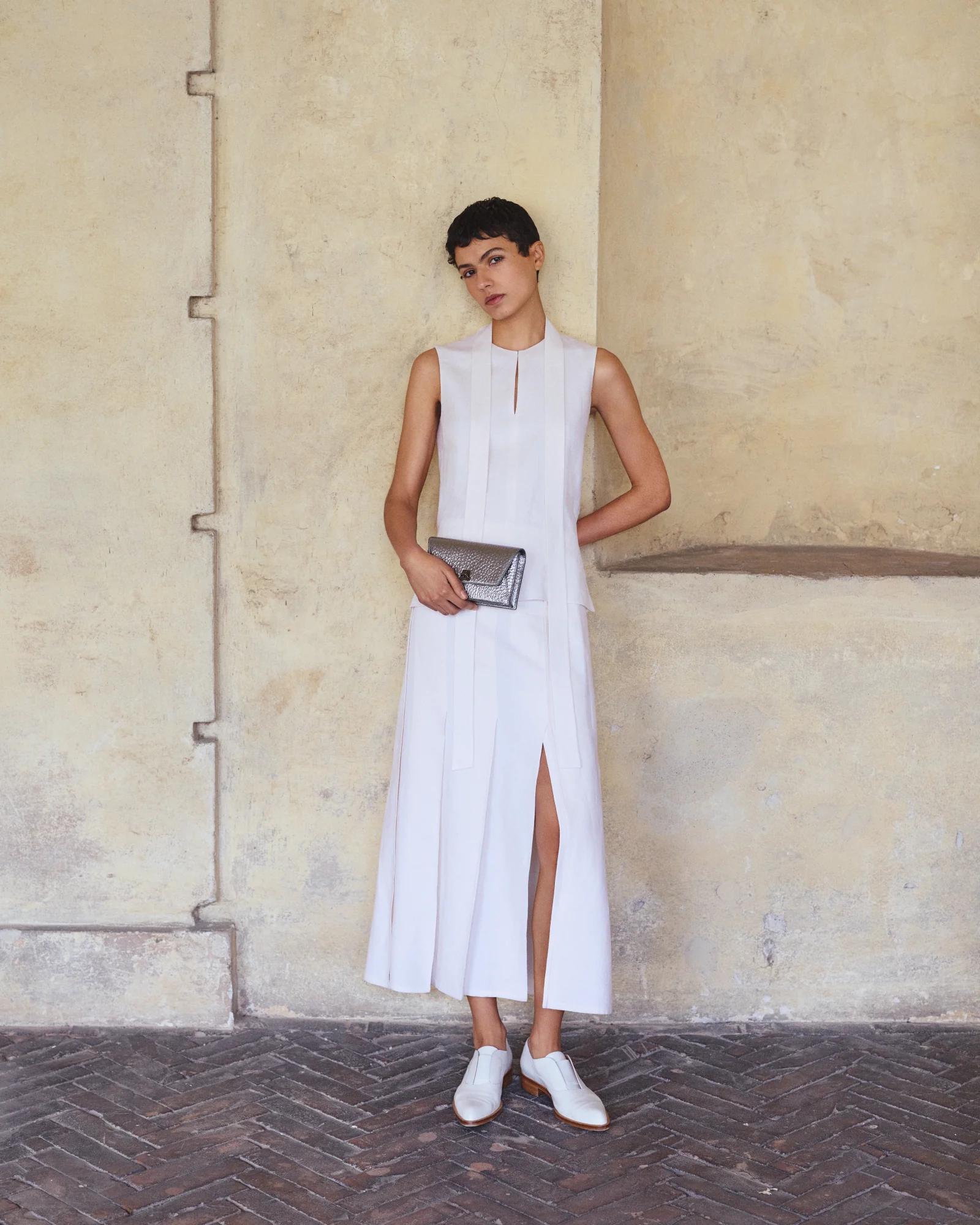Pleated Midi Skirt in Linen Wool Blend - Image 2