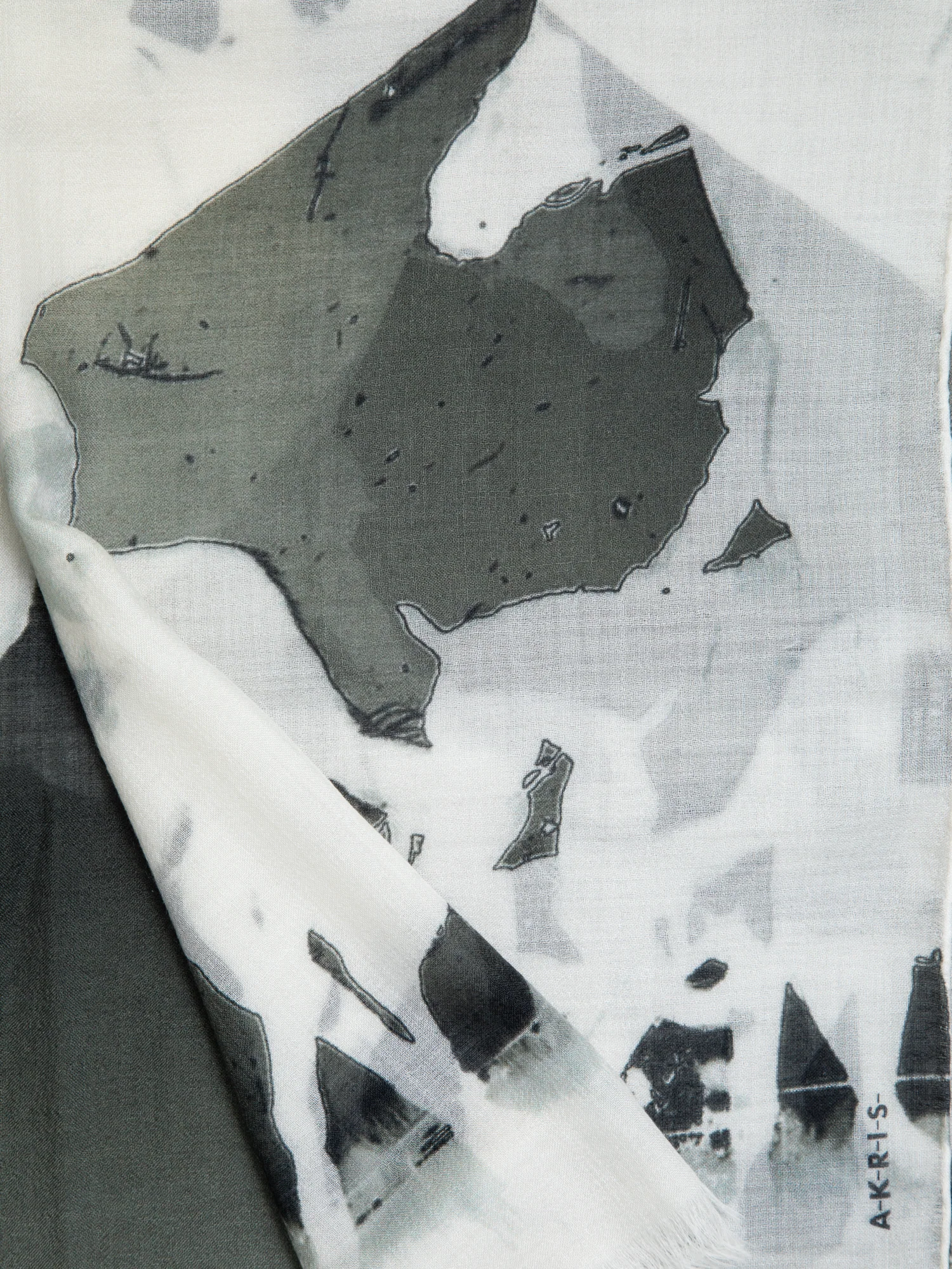Scarf Cashmere Silk Turf Print - Image 2