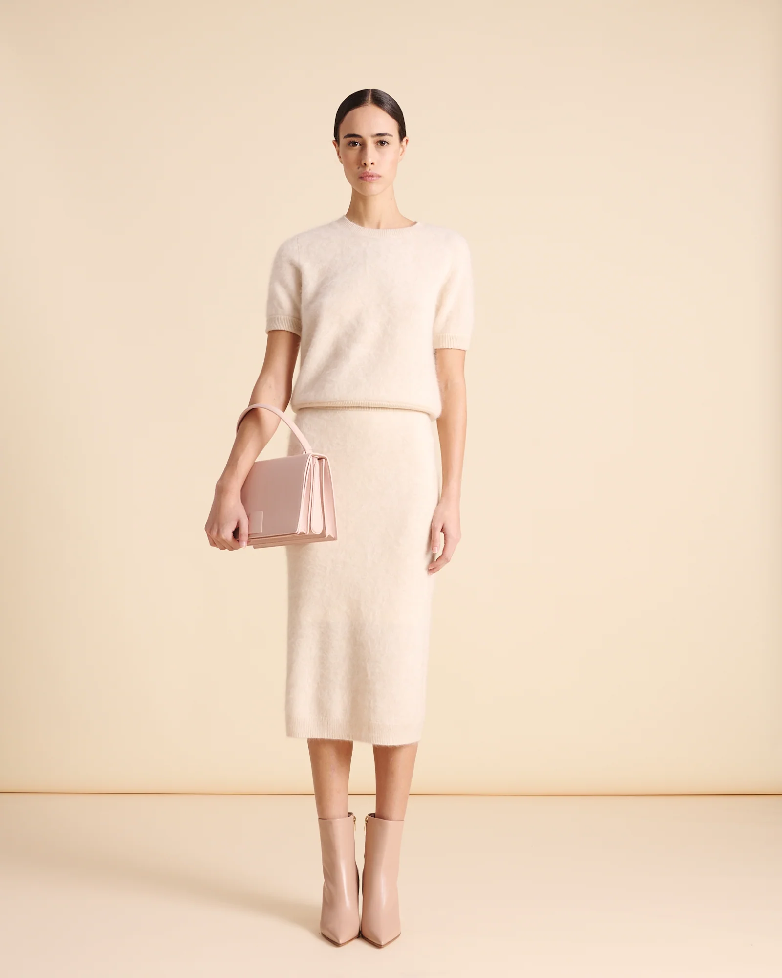 Short-Sleeve Sweater in Cloud Cashmere - Image 2