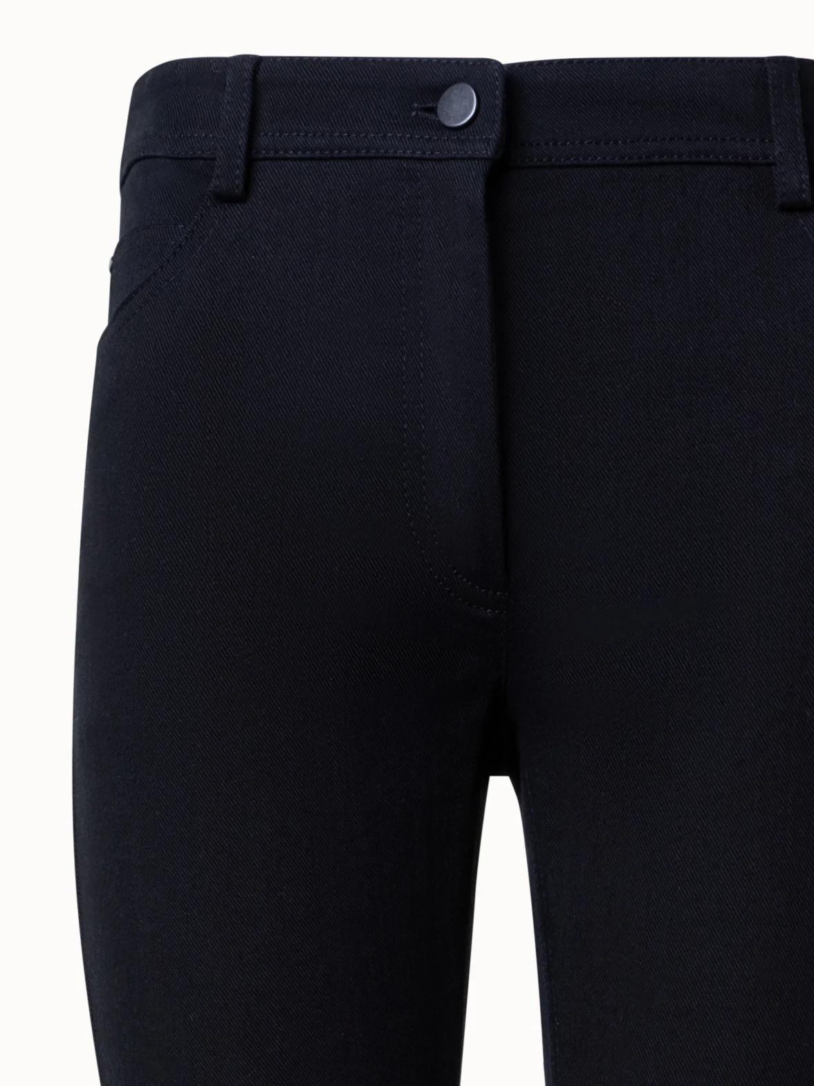 Slim-Fit Cropped Denim Pants - Image 5