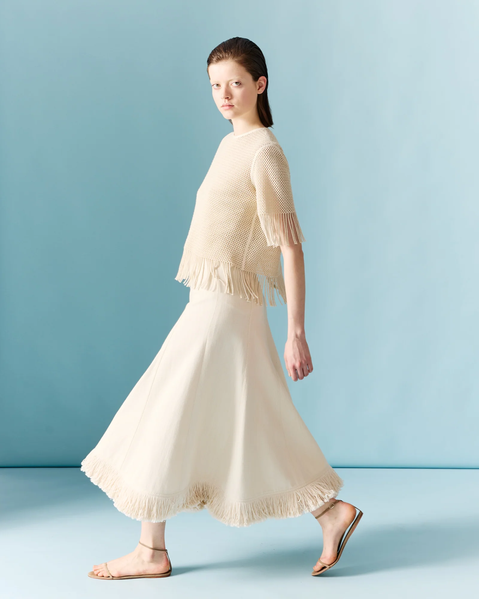 T-Shirt in Cotton Mesh wth Fringes - Image 2